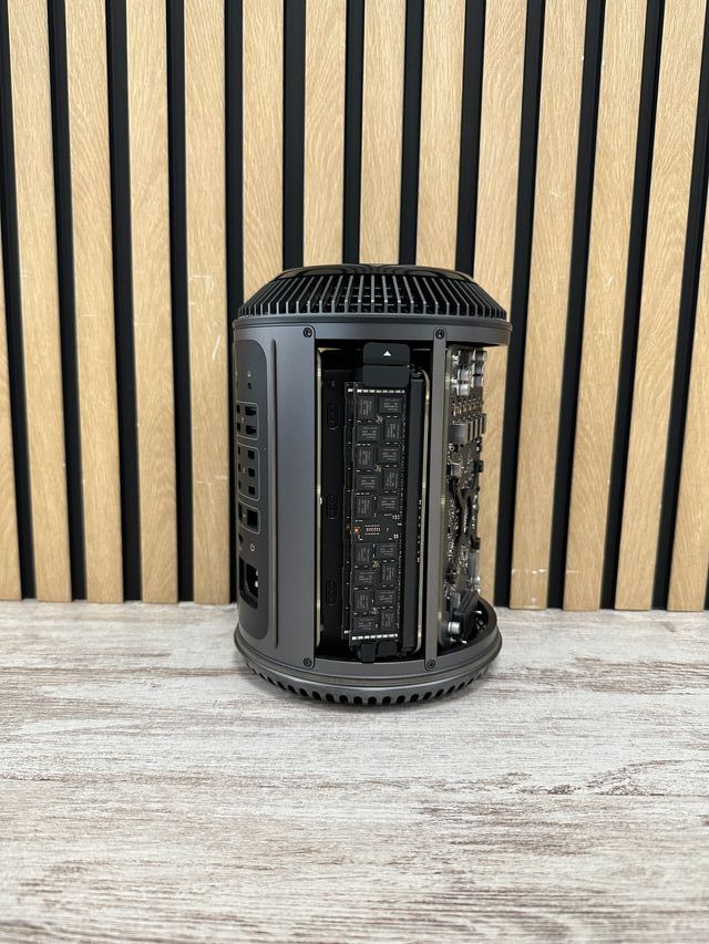 Mac Pro 2013 D500 XEON E5 64gb 1tb SSD