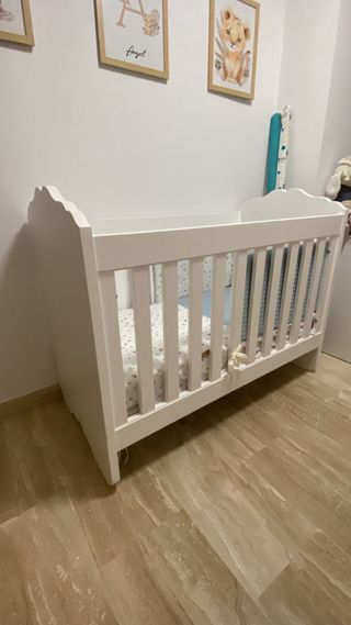 Cuna de bebé madera maciza blanca