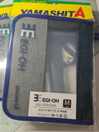 Estuche Yamashita EGI-OH M 20 señuelos