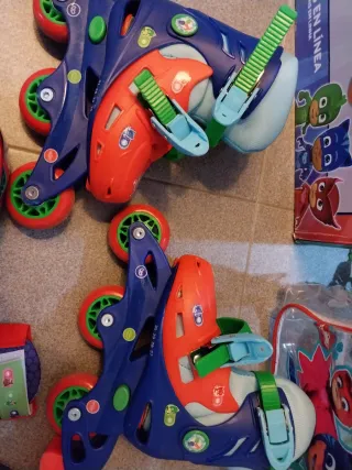 Patines PJ Masks con Casco y Protecciones