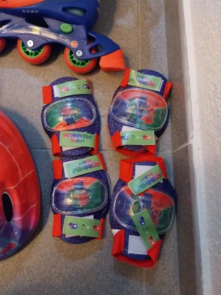 Patines PJ Masks con Casco y Protecciones