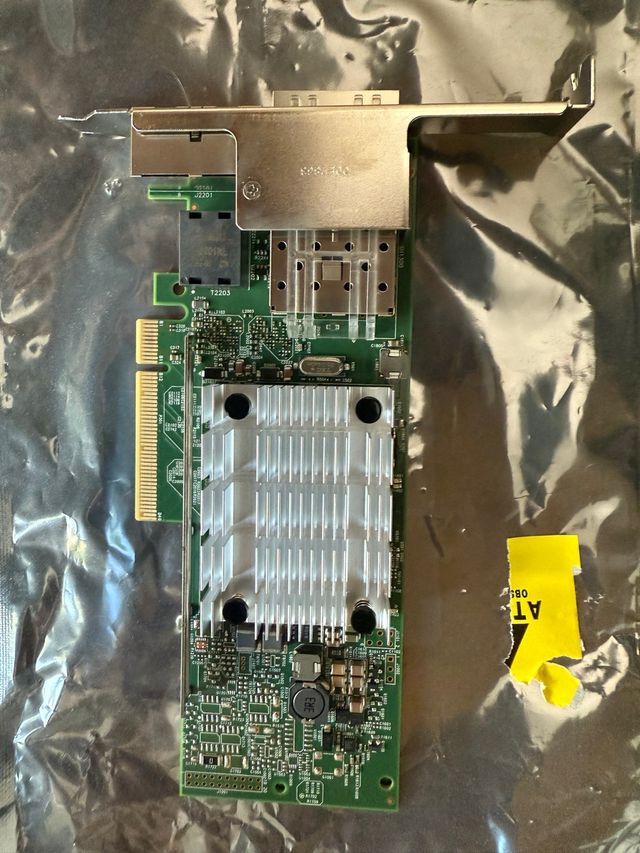 Tarjeta Red Broadcom PCIe SFP 10G