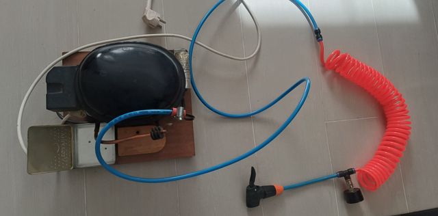 Compresor Aire Eléctrico con manómetro Bicicletas