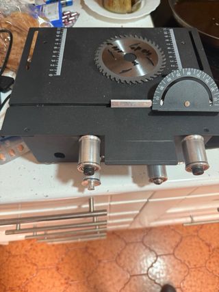 Sierra de mesa y lijadora 150W