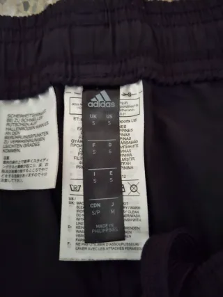Pantalones chándal Real Madrid Adidas.
Temp. 18/19