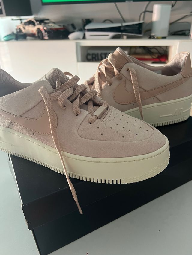 Nike Air Force 1 Beige/Rosa Suede