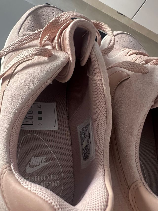 Nike Air Force 1 Beige/Rosa Suede