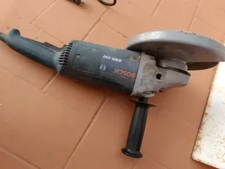 Amoladora Bosch GWS 230