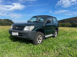 Toyota Land Cruiser 2000