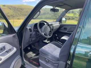Toyota Land Cruiser 2000