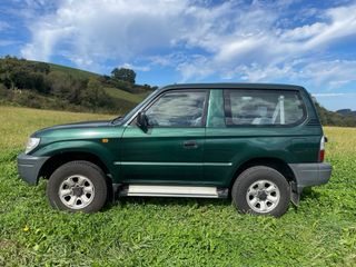 Toyota Land Cruiser 2000