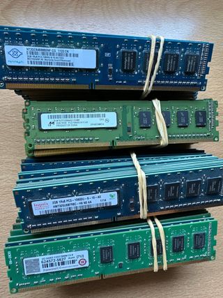 Lote Memorias RAM 2GB