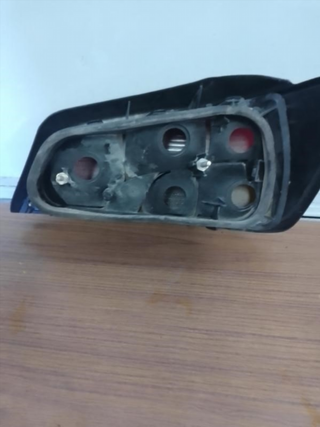 Piloto trasero izquierdo Peugeot 306 (7B) 