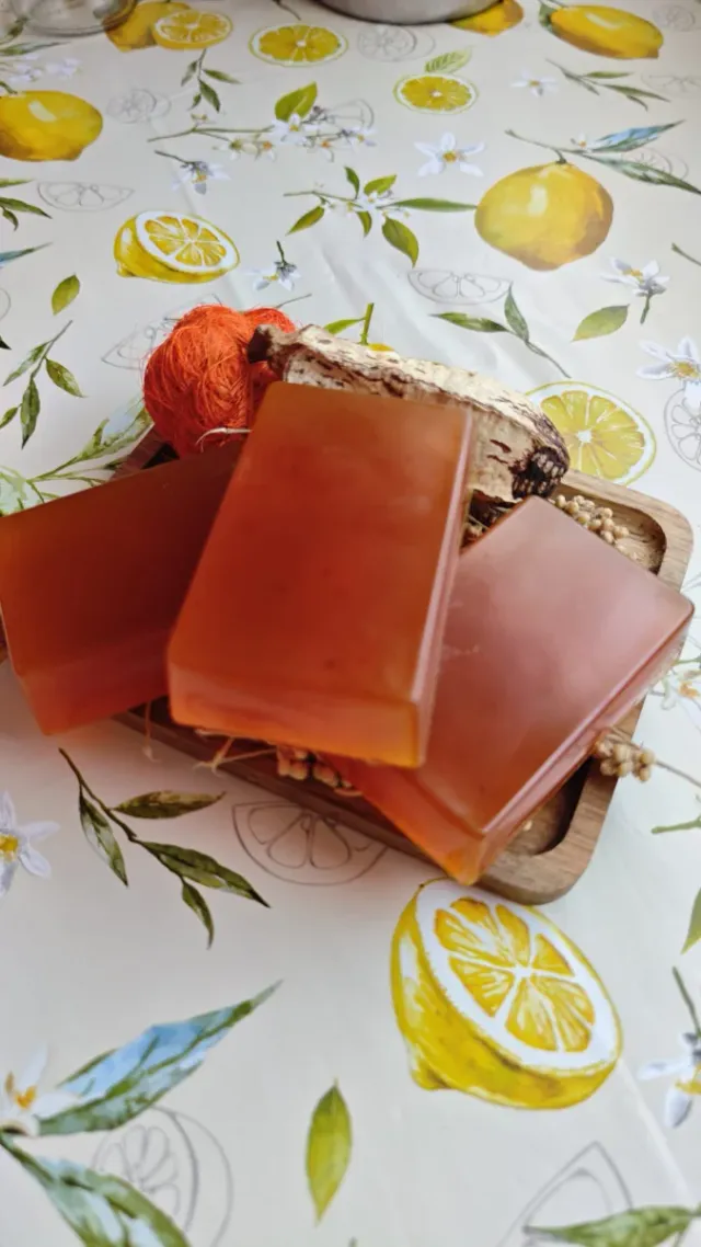 Jabón artesanal de Cúrcuma cítrica