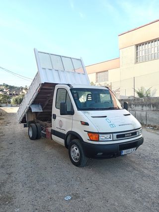 Iveco Daily un 2.8 de motor 110 CV con 107.000 Km 