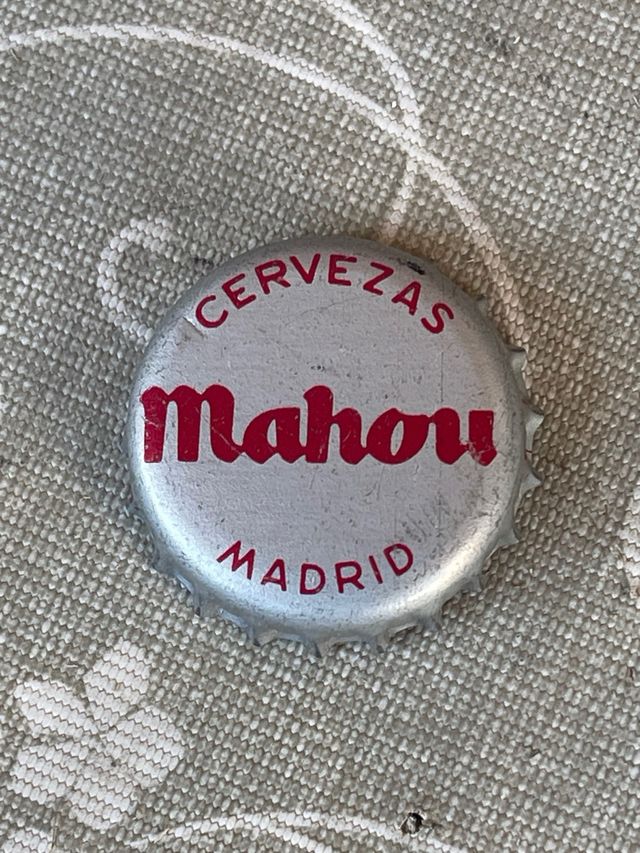 Chapas Cerveza Aguila y Schweppes