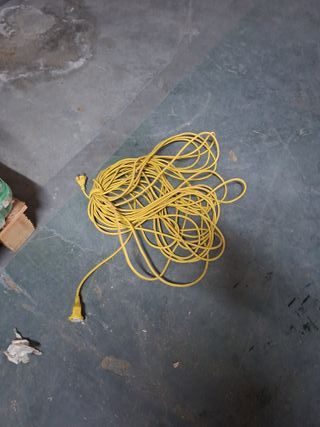 Motosierra eléctrica con cable