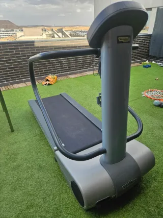TECHNOGYM CINTA DE CORRER SPAZIO FORMA