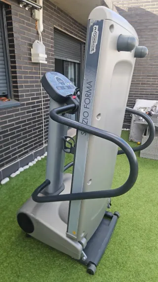 TECHNOGYM CINTA DE CORRER SPAZIO FORMA