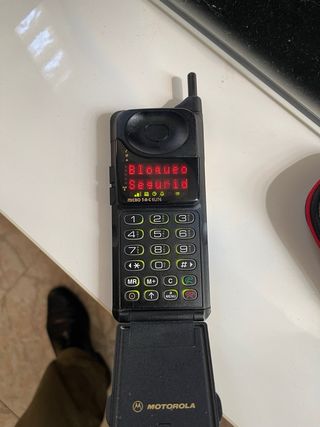 Motorola Micro TAC Elite