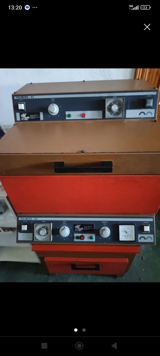 Máquina para hacer fotopolimeros