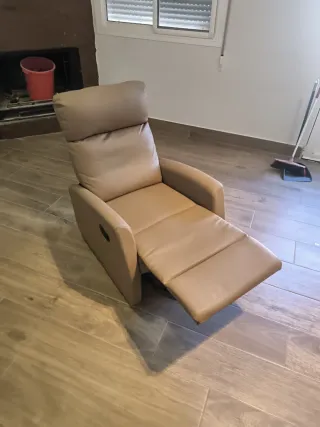 Sillón relax piel sintética beige
