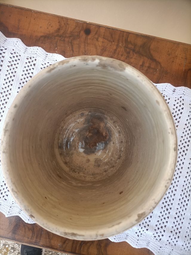 Contenitore in terracotta vintage