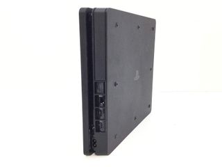 Consola Sony PS4 Negra + Mando