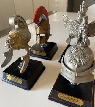 Colección cascos históricos reproducción