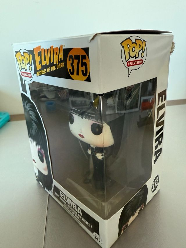 Funko Pop Elvira Mistress of the Dark 375
