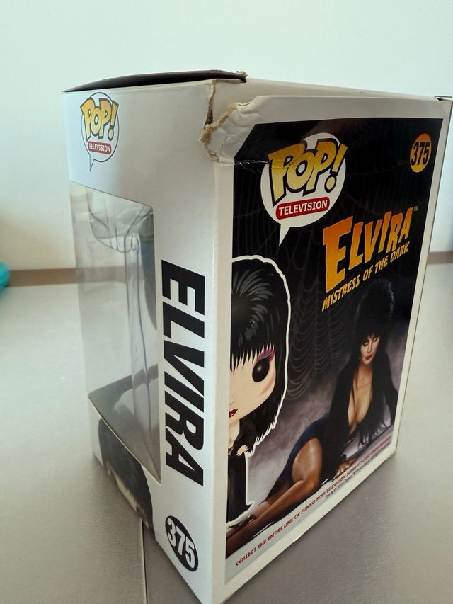 Funko Pop Elvira Mistress of the Dark 375