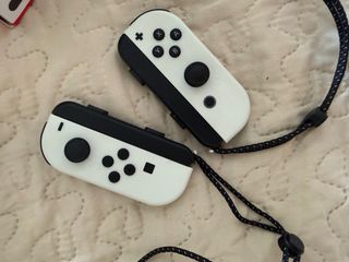 Nintendo Switch White OLED quasi inutilizzato