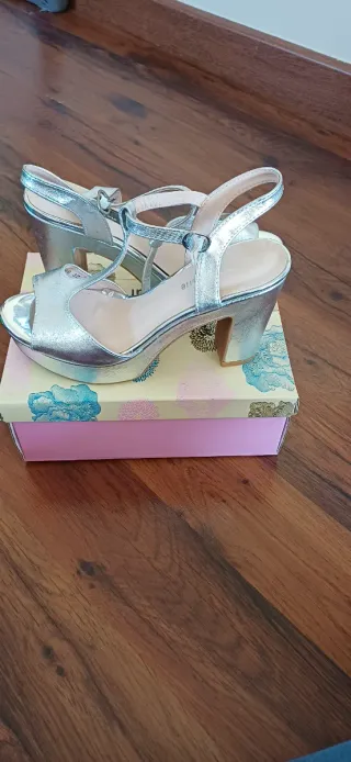 Zapatos de tacón talla 37