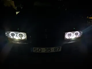 Faróis BMW E36 Angel Eyes