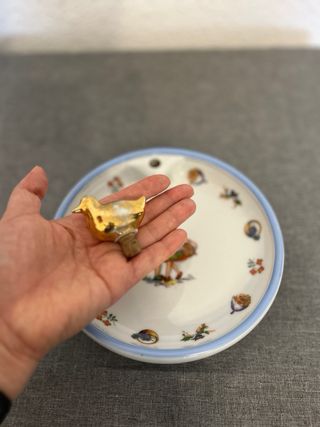 Plato decorativo porcelana con patito