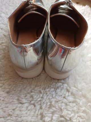 Zapatos Zara Plateados con Cremallera