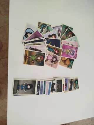 Cromos Santoro 2025 especiales y tela.