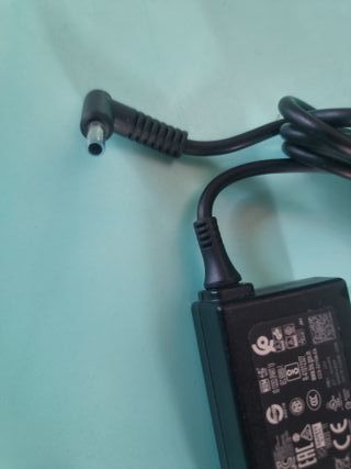 Cargador HP 45W Punta Azul
