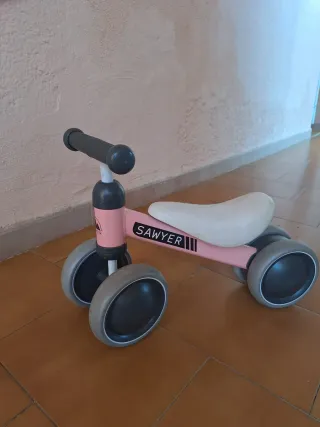 Triciclo infantil rosa Sawyer