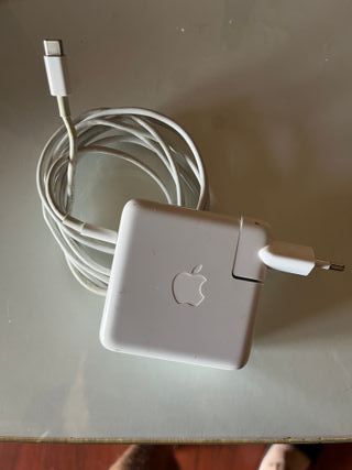 MacBook Pro 13 2020 Intel Core i5 8GB RAM