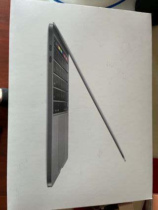 MacBook Pro 13 2020 Intel Core i5 8GB RAM