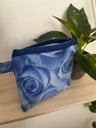 Portadocumenti/portamonete fantasia fiori blu