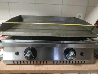 Plancha Profesional HR FAINCA Acero Inoxidable