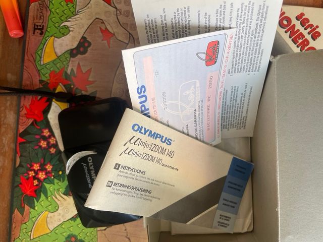 Olympus mju:ZOOM 140 Cámara Analógica