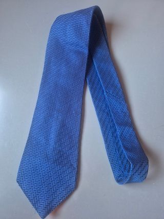 Corbata azul con estampado de espiga
