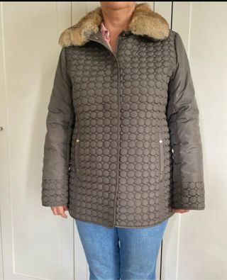 Parka guateada con cuello pelo 44