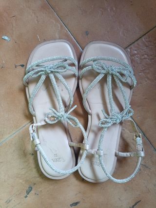 Sandalias Zara niña con cristales brillantes talla