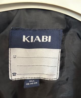 Chaqueta niño KIABI negra forro borreguito