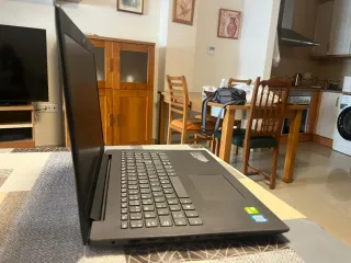 Lenovo Ideapad 320 Gris