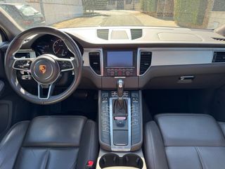 Porsche Macan turbo 2015